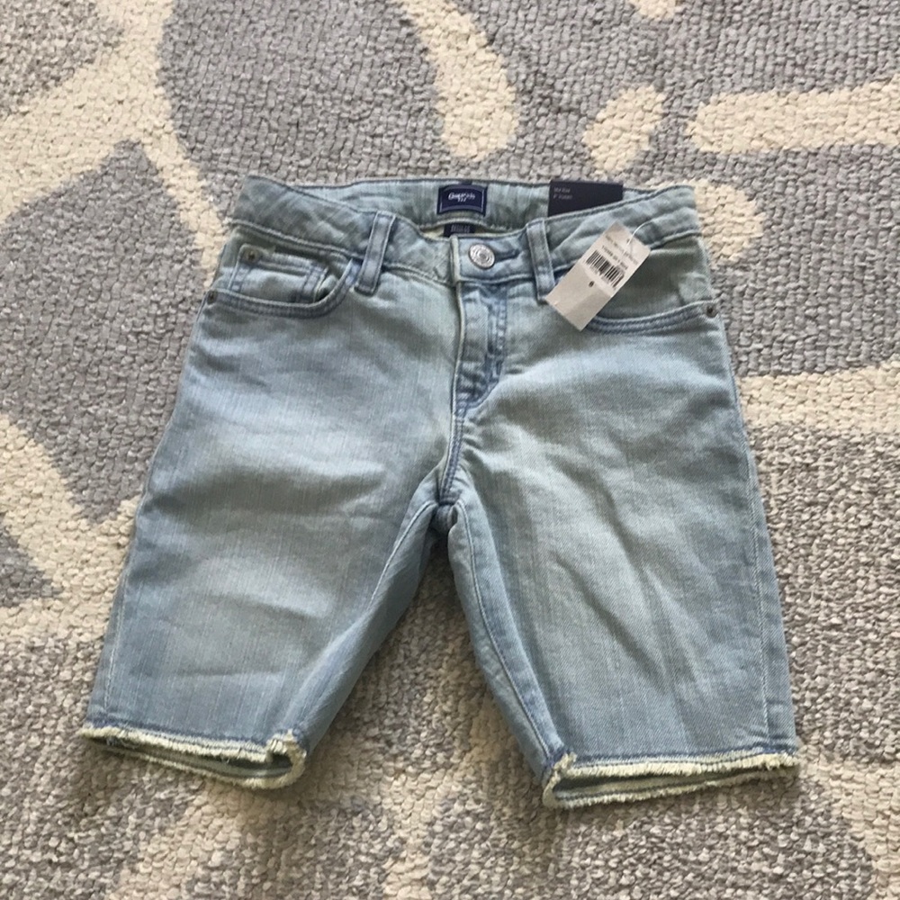 Brand new stretch Bermuda shorts